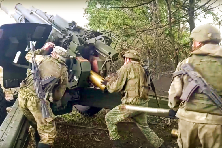 Ukraine troops advance along the key Oskil River threatening Russian forces in the Donbas – Moscow’s prized territory.